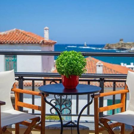 Seaview Stylish Flat In Andros - Walk To Beach Exterior foto
